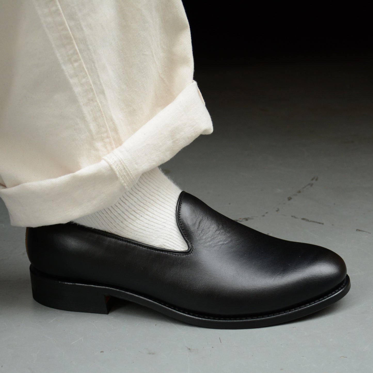 #L24-001 OPERA PUMPS BLACK