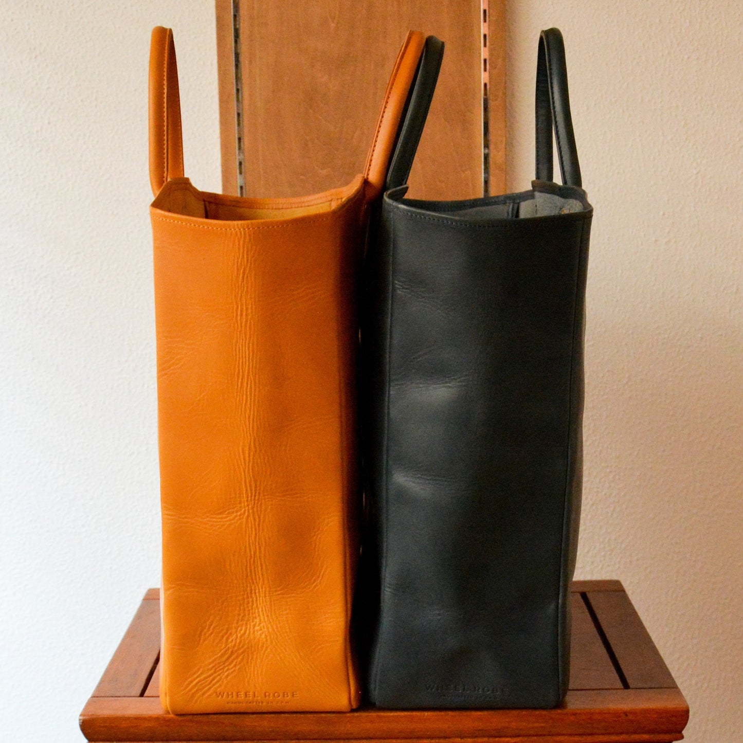 ALL LEATHER BASIC TOTE BAG CAMEL