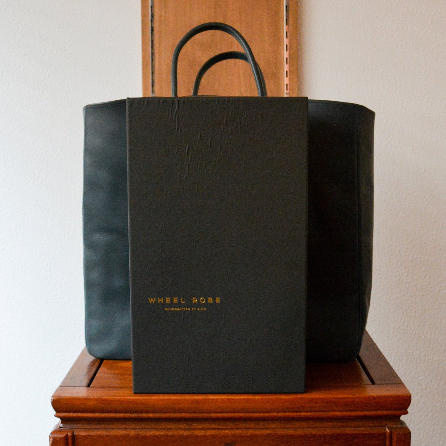 ALL LEATHER BASIC TOTE BAG CAMEL